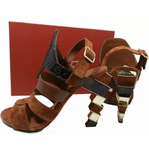 SALVATORE FERRAGAMO| RUNWAY | PHYTON HEELS SANDALS